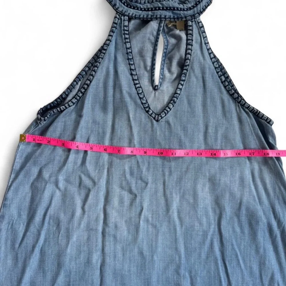 Cloth & Stone Sleeveless Shirt Dress – Soft Chambray Blue // Easy & Effortless - Picture 2 of 6
